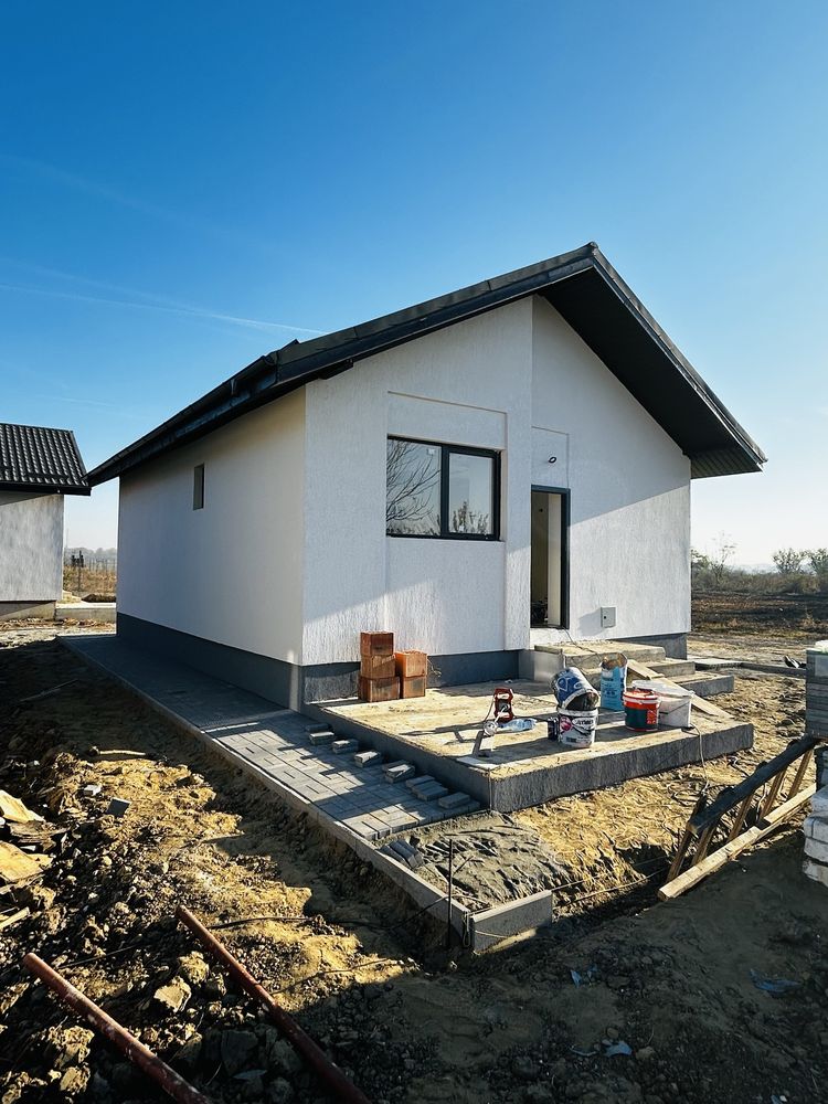 Casa pe parter,200 mp curte libera!