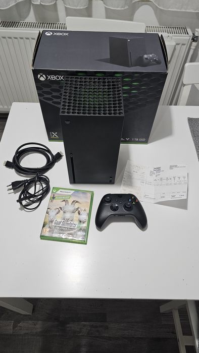Consola Xbox X 1 Tb cu o maneta si-un joc Garantie inca 3 luni