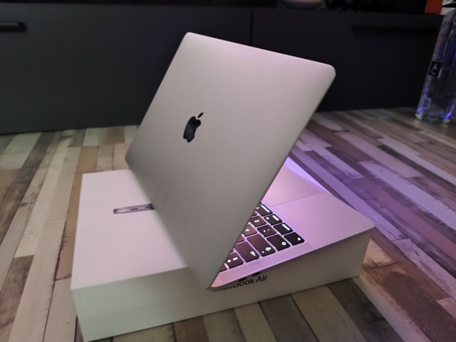 Apple MacBook Pro Retina Touchbar