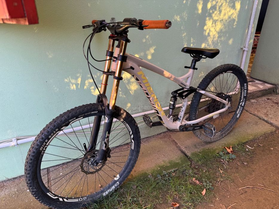 Full suspensiun , stare foarte buna