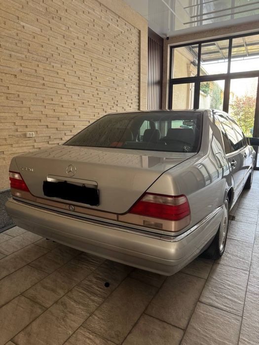 Mercedes-Benz W140, S320