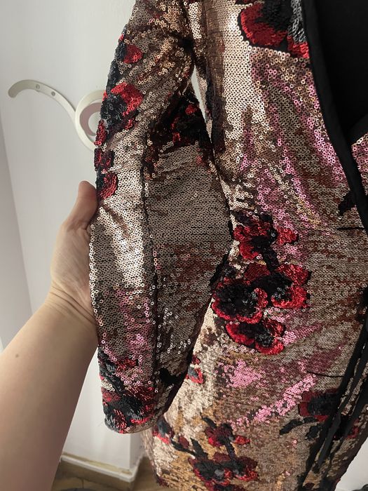 Rochie zara paiete, florala  , spectsculoasa, marime  xs