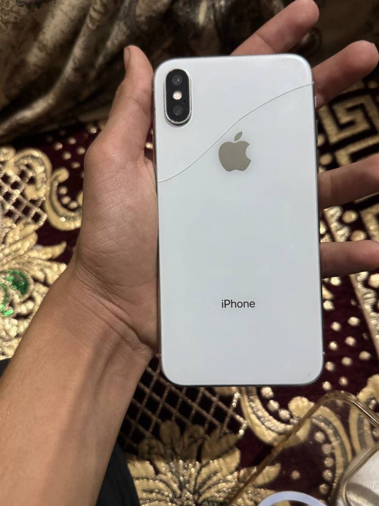 Iphone X sotiladi