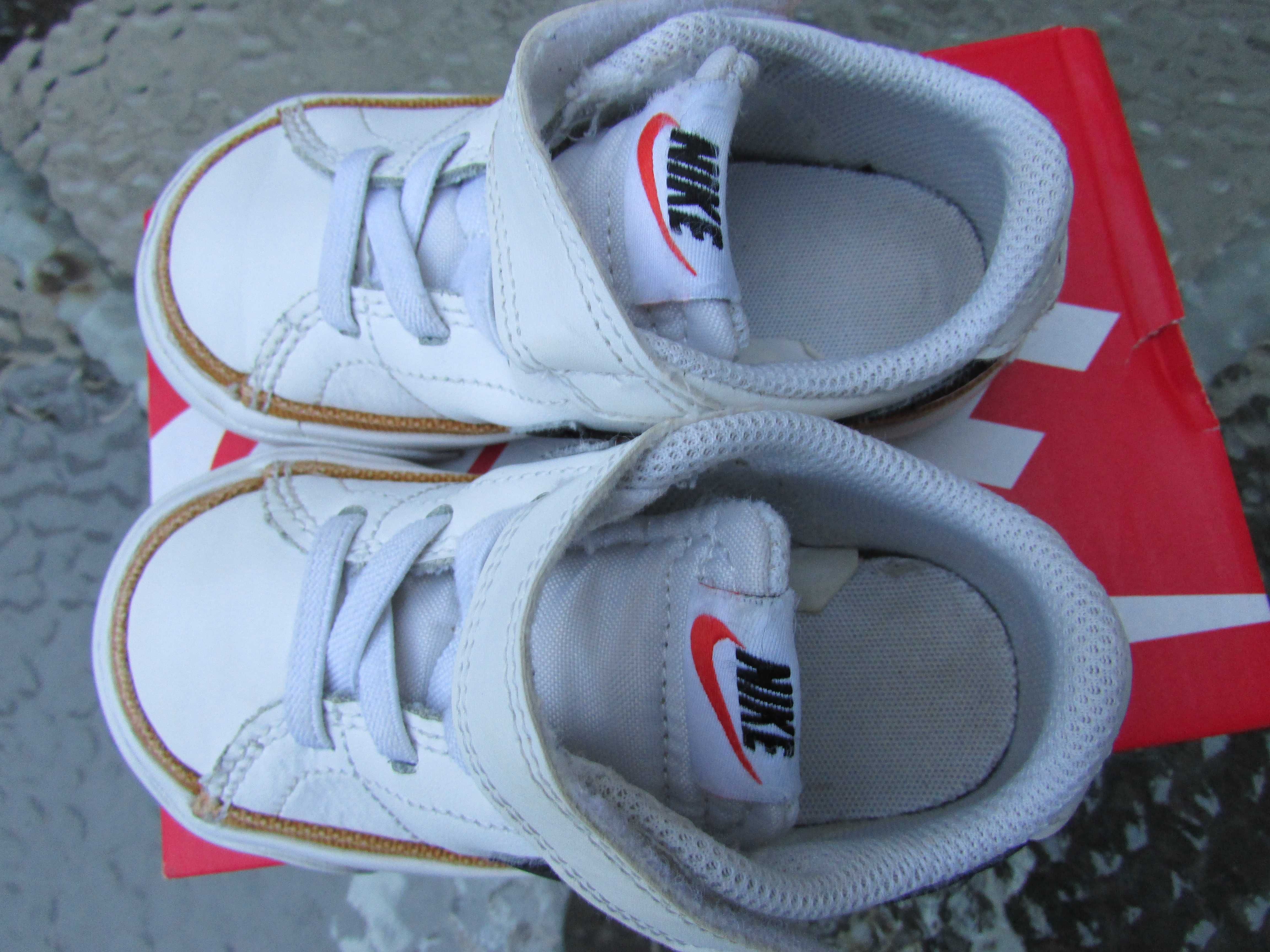 Детски маратонки Nike Court Legacy