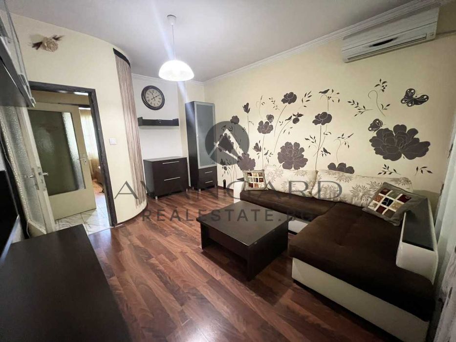 Продава се Тристаен апартамент в Пловдив, Кършияка - 90 кв.м за 1510 €/кв.м - Снимка #2