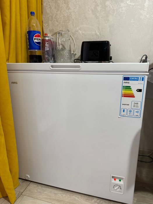 Продаю морозильную камеру