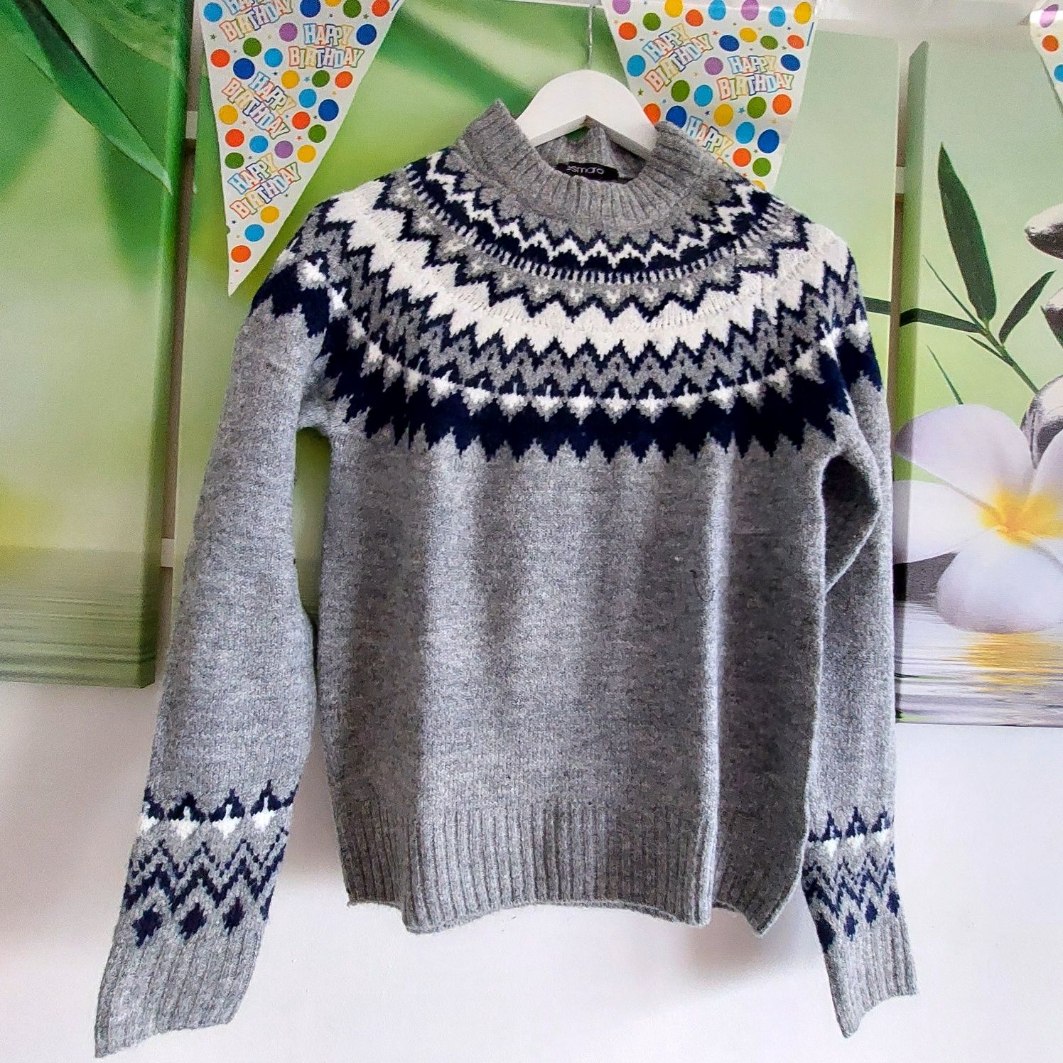 Pulover nou marimea xs/s
