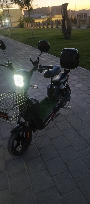 Skuter sotiladi holati yahshi