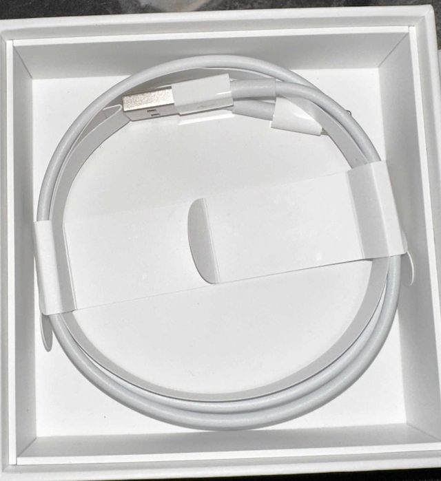 Продавам Apple AirPods 2
