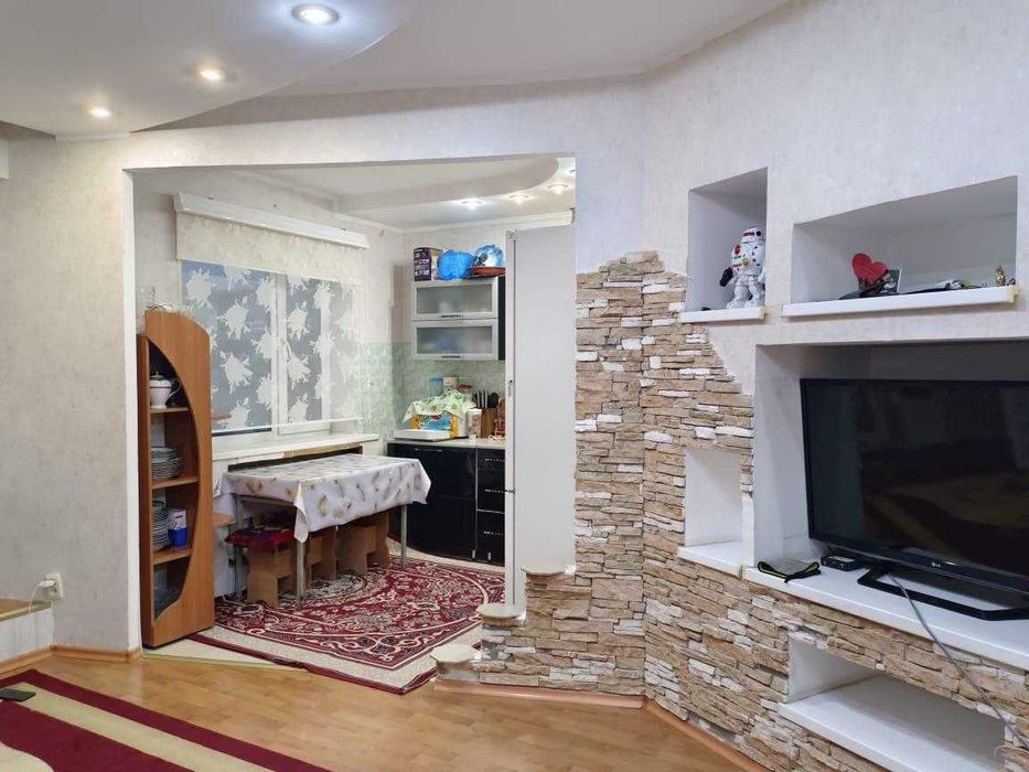 Продается 3 комн квартира 61 кв м