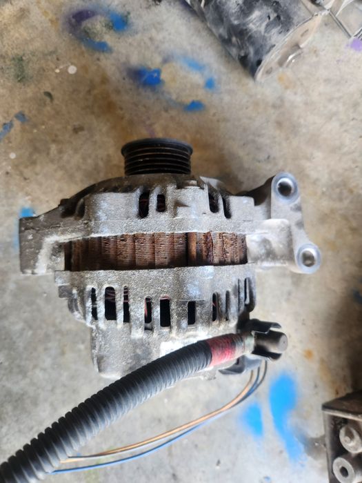 Alternator  Ford Fiesta motor 1.25 benzina