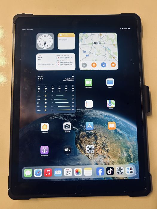 Tableta ipad Apple, 12,9 inchi, model deosebit