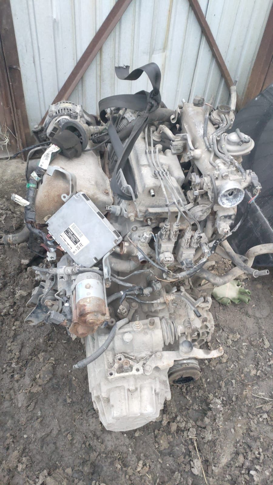 Toyota Avensis Двигатель. 1 поколение 2.0 Ременой привод МКПП
