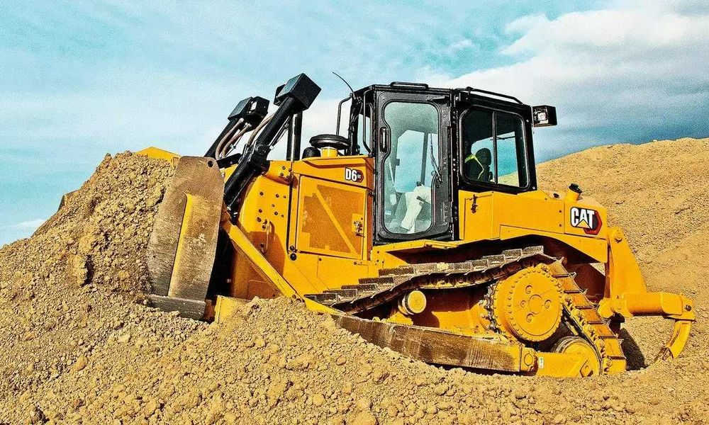 Гусеничный бульдозер СAT [D6 GC] 23.2тон
