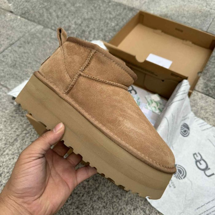 Ugg classic untra mini
