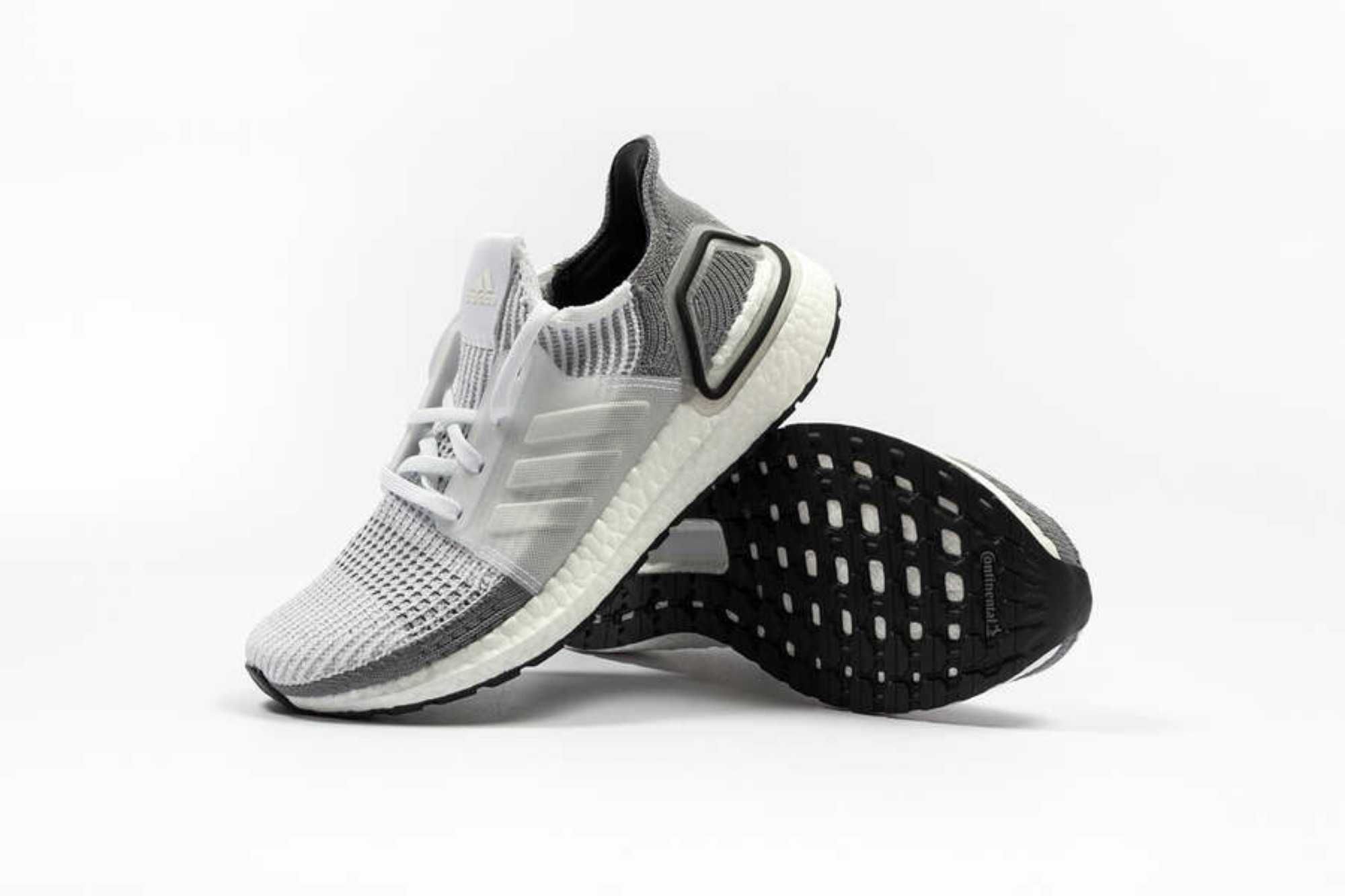 Оригинални дамски маратонки * ADIDAS ULTRABOOST 19 * EU38 2/3