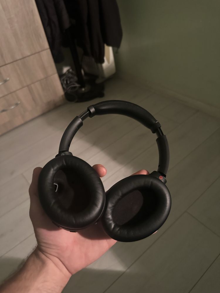Слушалки Sony WH1000XM4