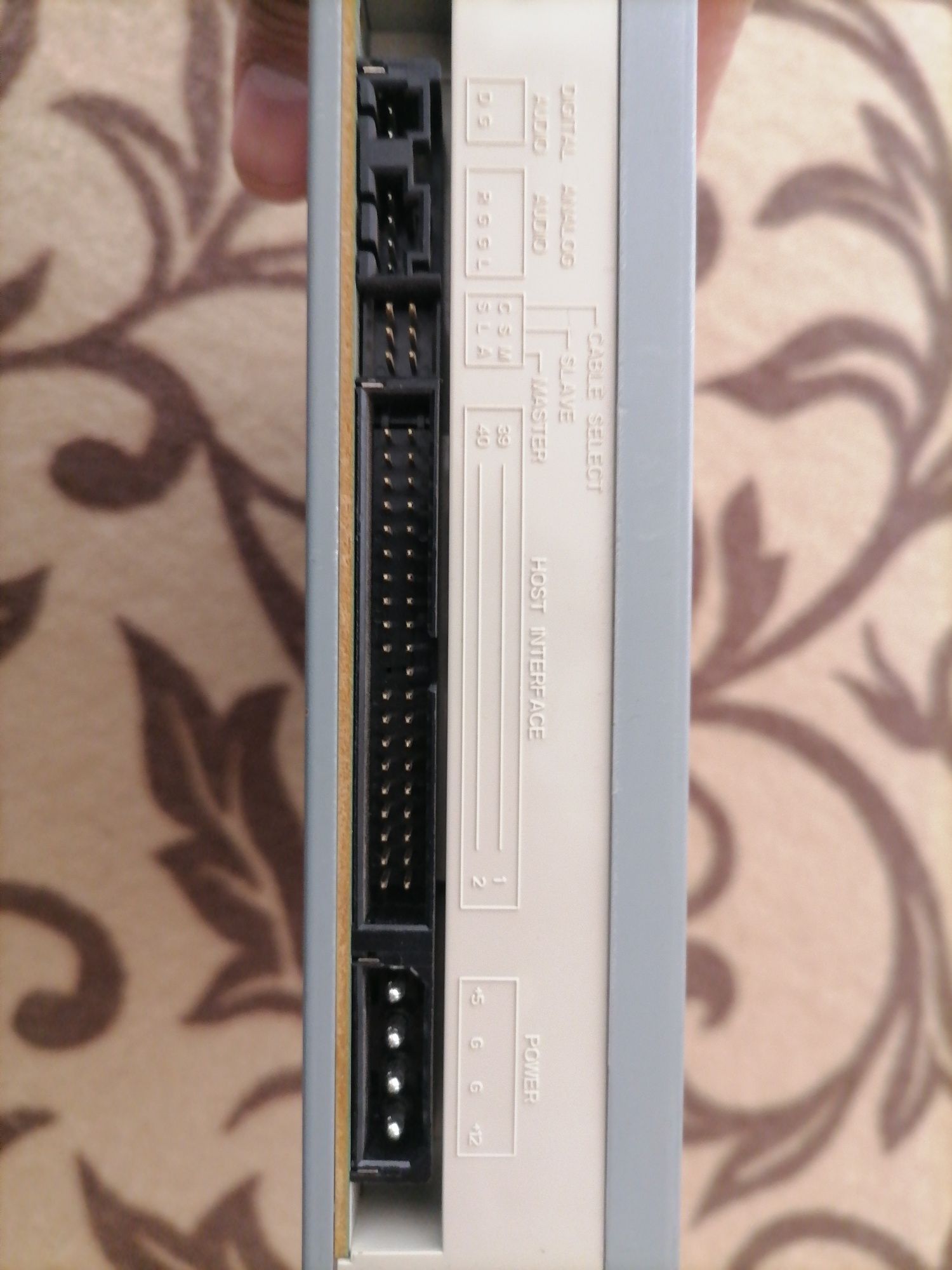 DvD _rom Drive sotiladi