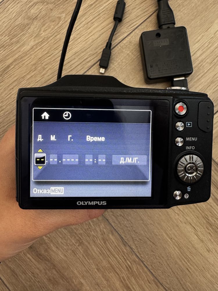 Olympus SZ-14 Megapixel