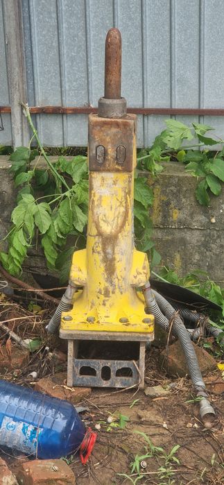 Picon miniexcavator 2-5tone de vanzare