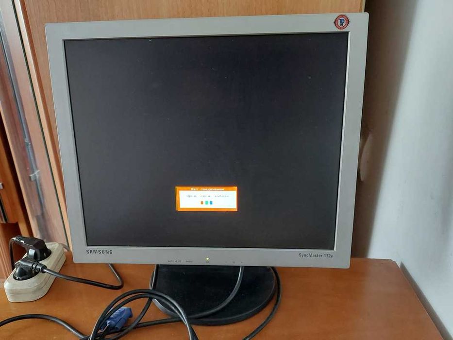 Монитор Samsung SyncMaster 172v