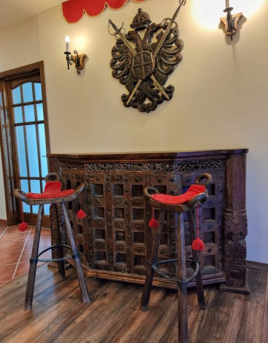Mobilier bar si comoda  lemn masiv antichitati