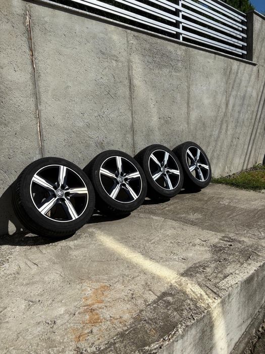 Cauciucuri Volvo 225/45 R17