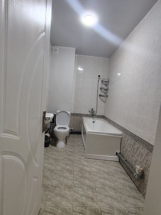 Сотилади 2 хонали квартира калинскый