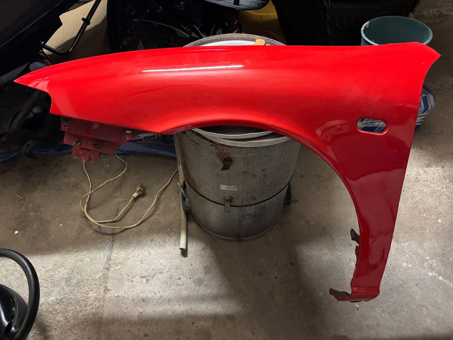 Преден ляв калник за Сеат леон 2001г