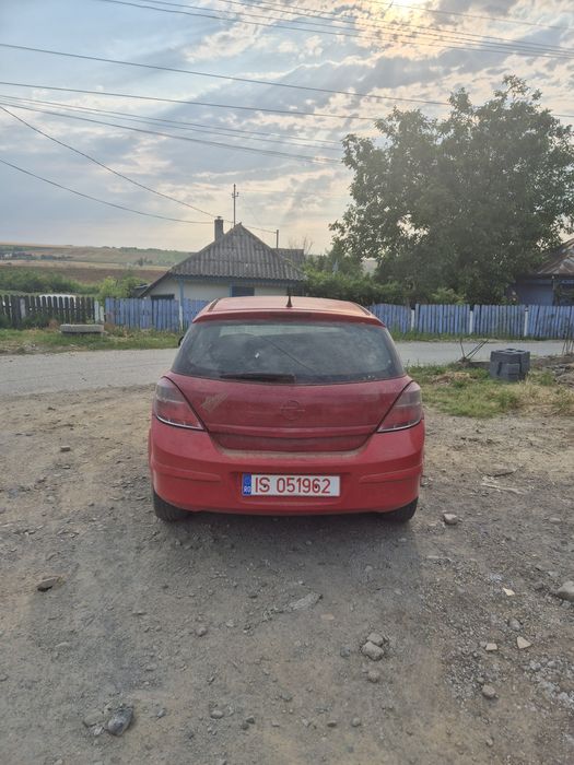 Dezmembrez opel Astra h 1.6 benzina Z16xer