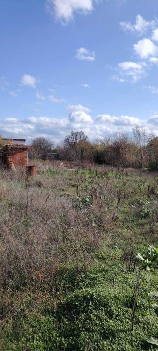 Стара къща с лятна кухня и голям парцел-с. Долно Сираково, обл.Хасково