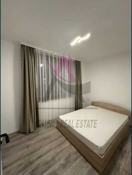 Дава се под наем Четиристаен апартамент в Варна, Възраждане 1 - 107 кв.м за 700 € - Снимка #4