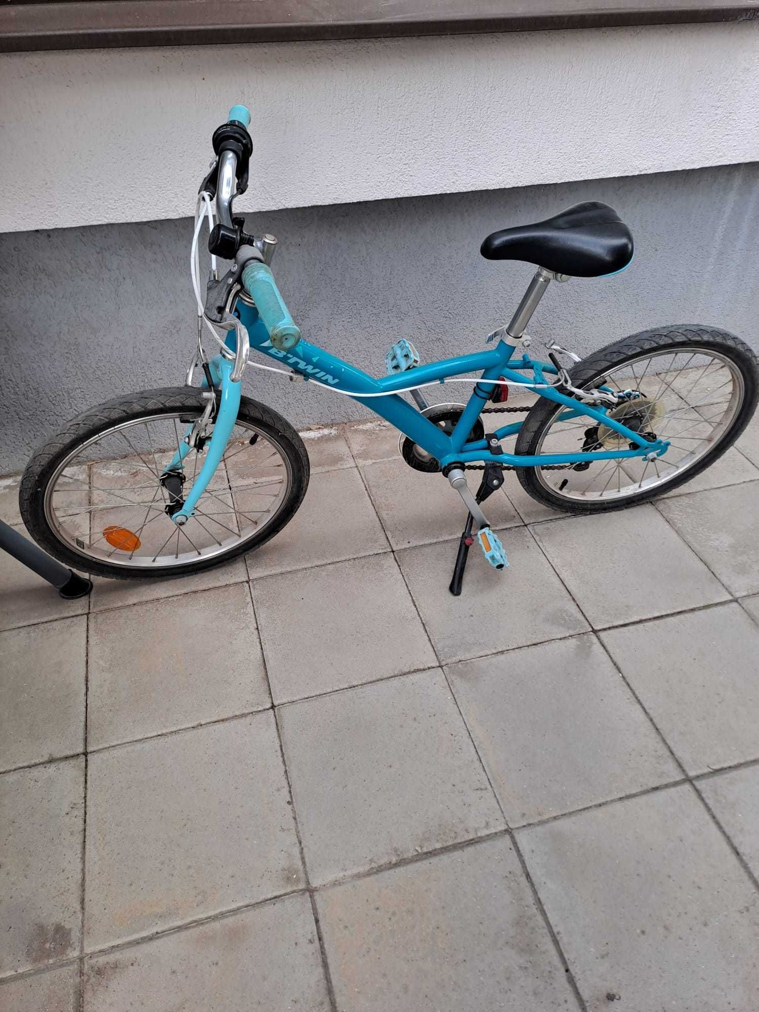 Bicicleta BTWIN pentru copii cu inaltimea 115-135 cm