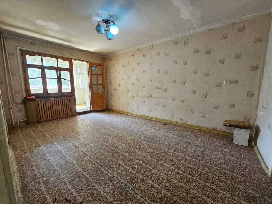 Срочно! Дёшево! 2/2/5 м-в Авиагородок. 52м2. Балкон 2/6. Кирпич.