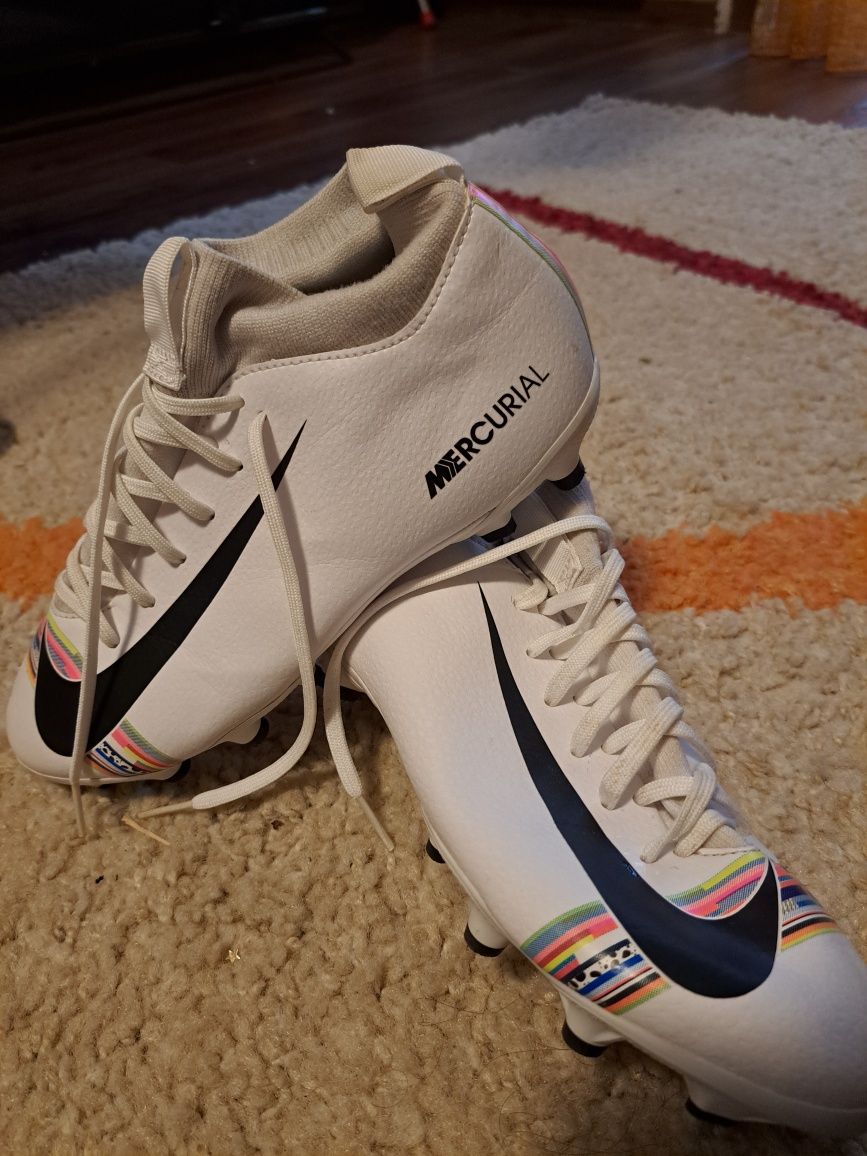 Ghete fotbal cu crampoane Nike Mercurial 36