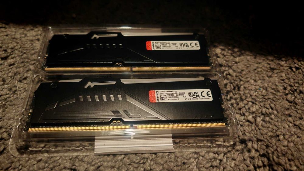 Рам памет Kingston FURY Beast RGB 16GB (2x8GB) DDR5 6000MT/s CL30