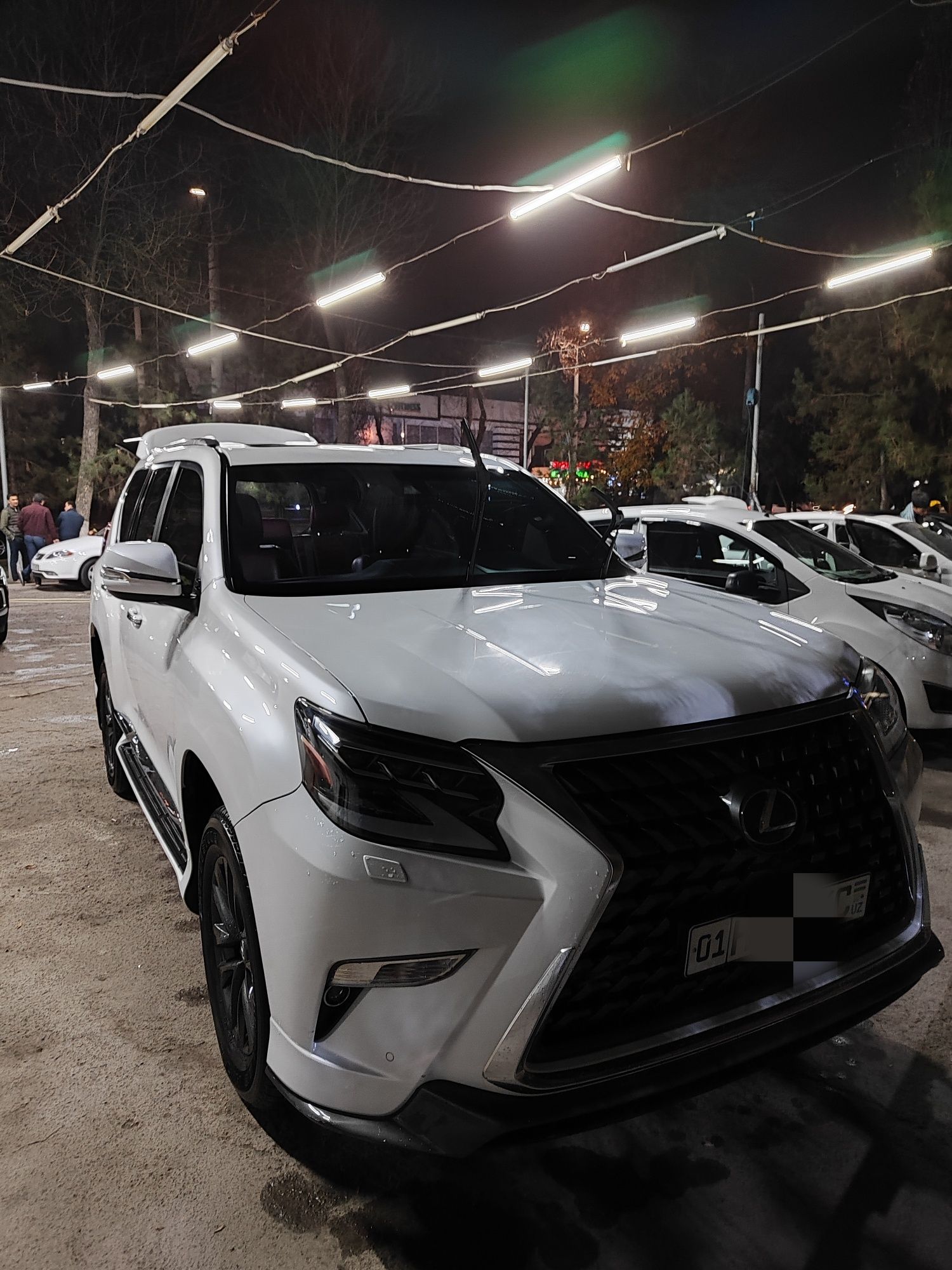 Lexus GX460 srochna sotiladi