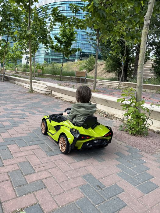 Lambo masina pt copii model nou