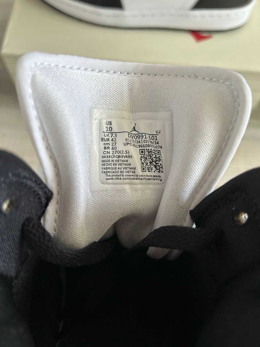 Air Jordan 1 mid Panda 42 originali