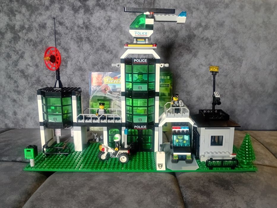 Конструктор "Полицейский штаб" в отличном состоянии, 430 деталей