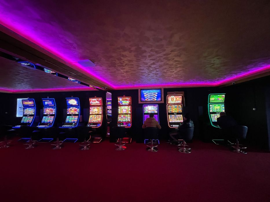 Jocuri de noroc/slot machines/pariurisportive/pacanele