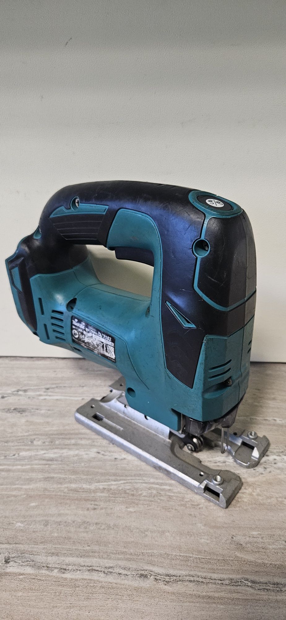 Makita Зеге Безчетково DJV182 18V.