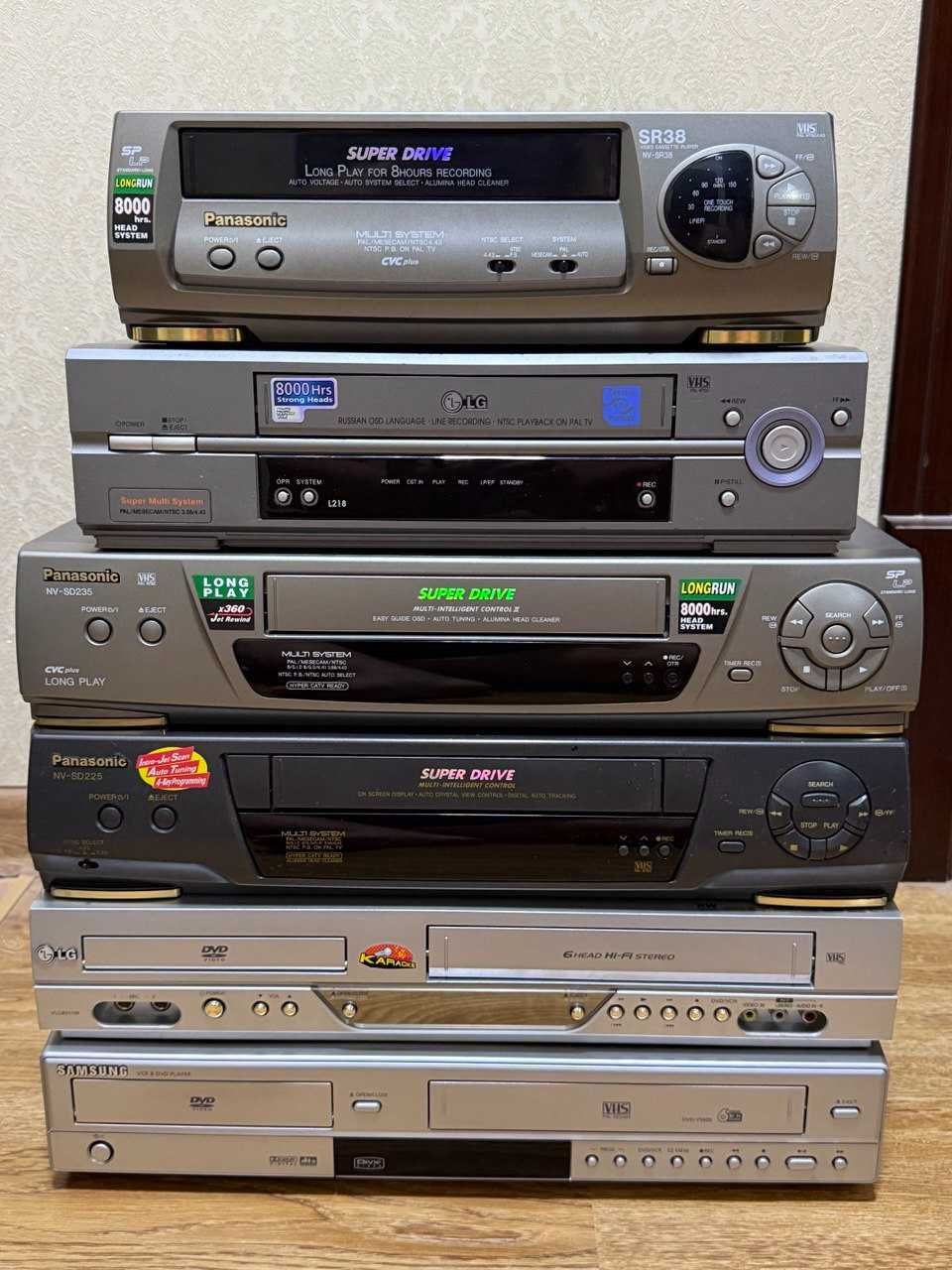 Видеомагнитофон VHS