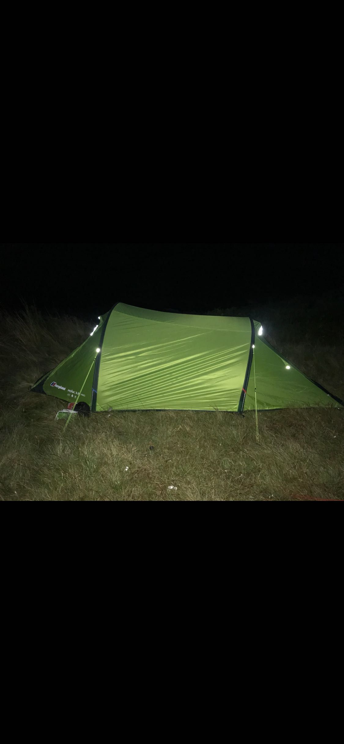 Berghouse Peak 3.2 pro Двуместна Палатка. Чисто Нова.