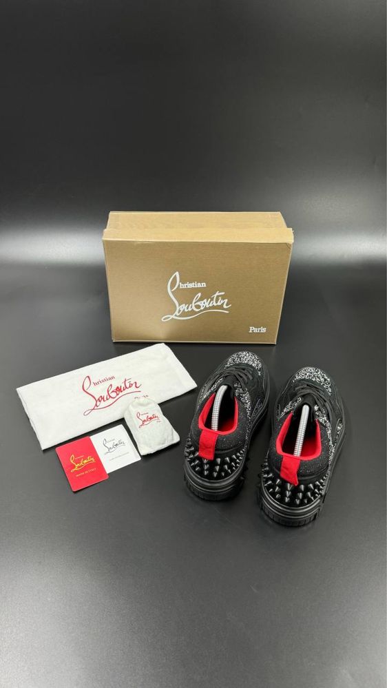 Sneakersi Christian Louboutin model nou Premium full box