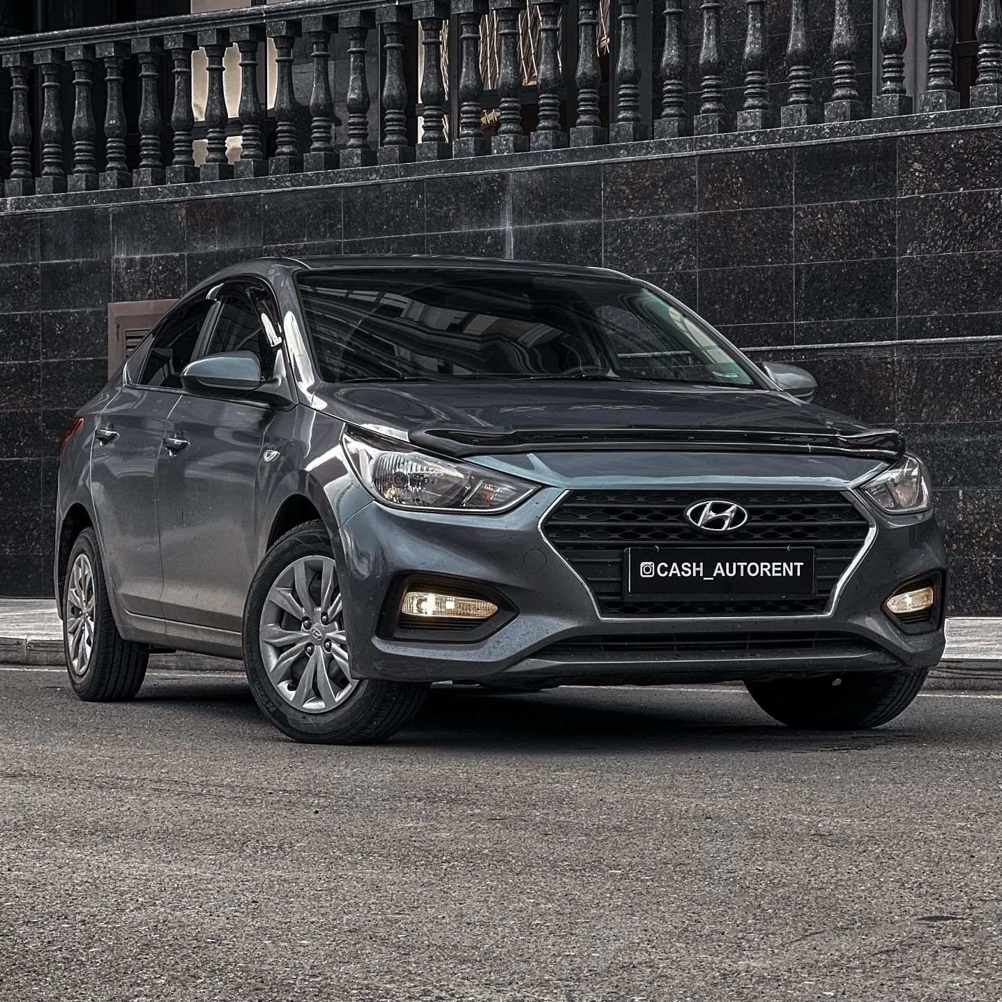 Авто Без водителя Hyundai Accent  прокат аренда автомобилей Автопрокат