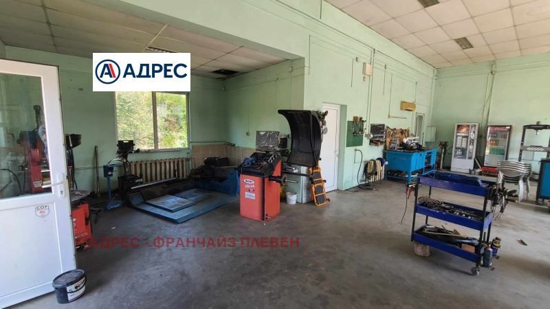 Гараж в Плевен, област-гр.Гулянци площ 610 цена 250000