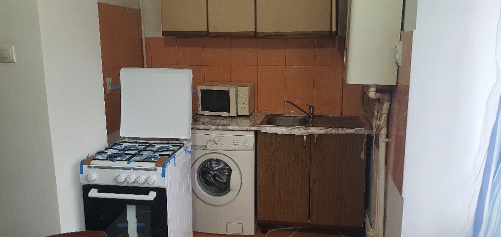 Închiriez garsonieră zonă centrala