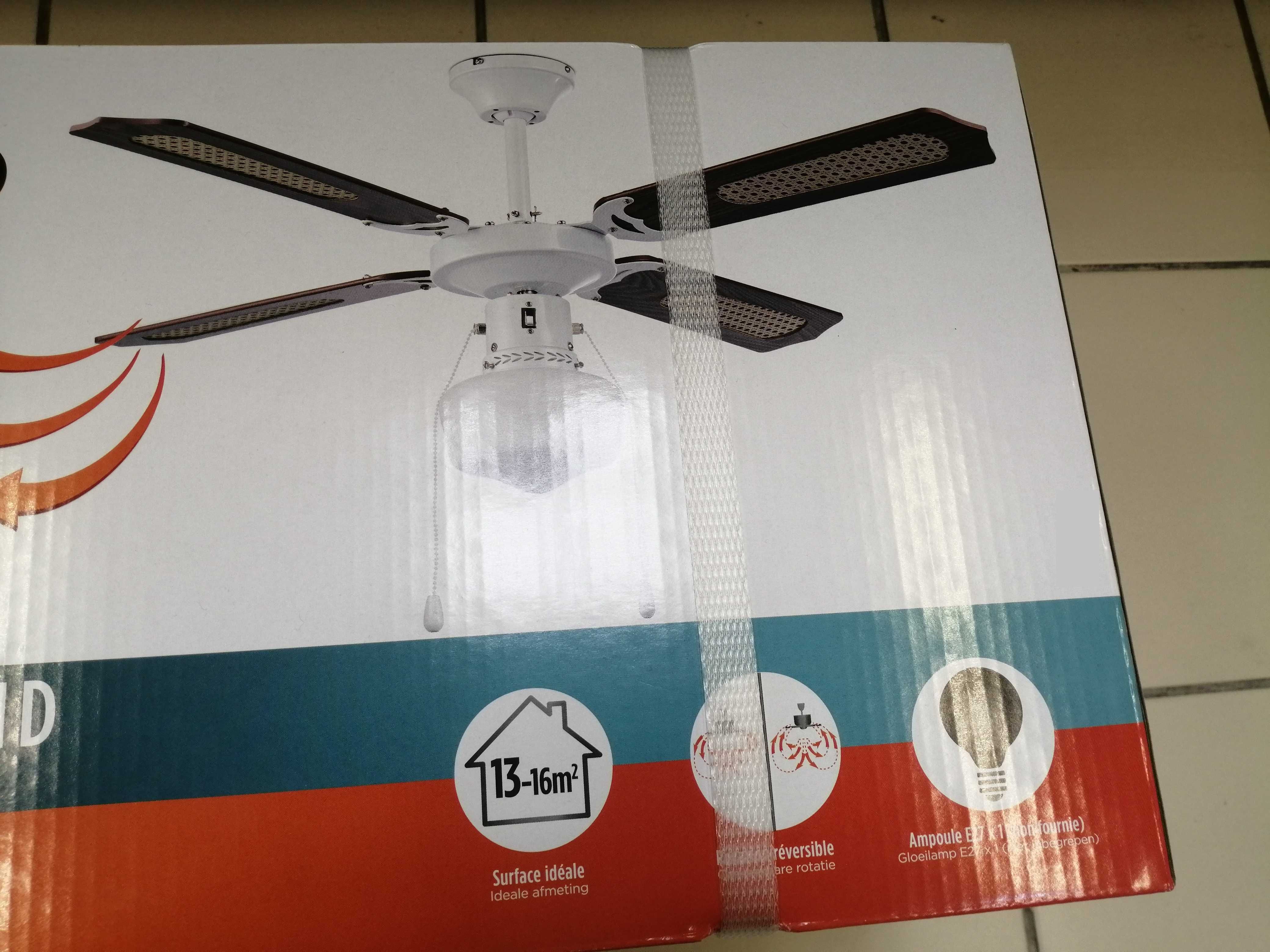 Lustra Ventilator de tavan 106 cm, 3 viteze, 4 palete, NOU, 320 Lei