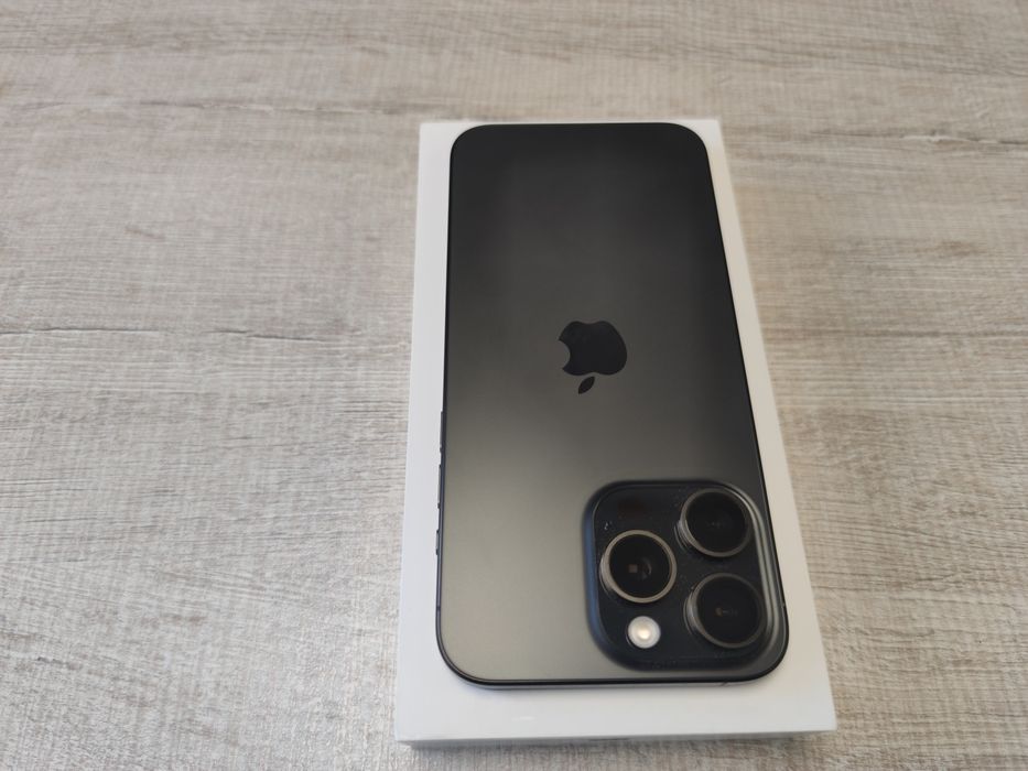 iphone 15 pro max 256GB Black Перфектен!
